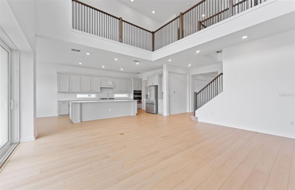 En Venta: $782,430 (5 camas, 5 baños, 4272 Pies cuadrados)