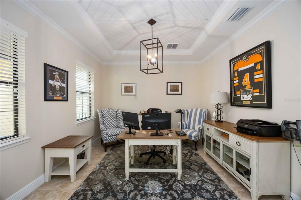 En Venta: $1,200,000 (5 camas, 4 baños, 3717 Pies cuadrados)