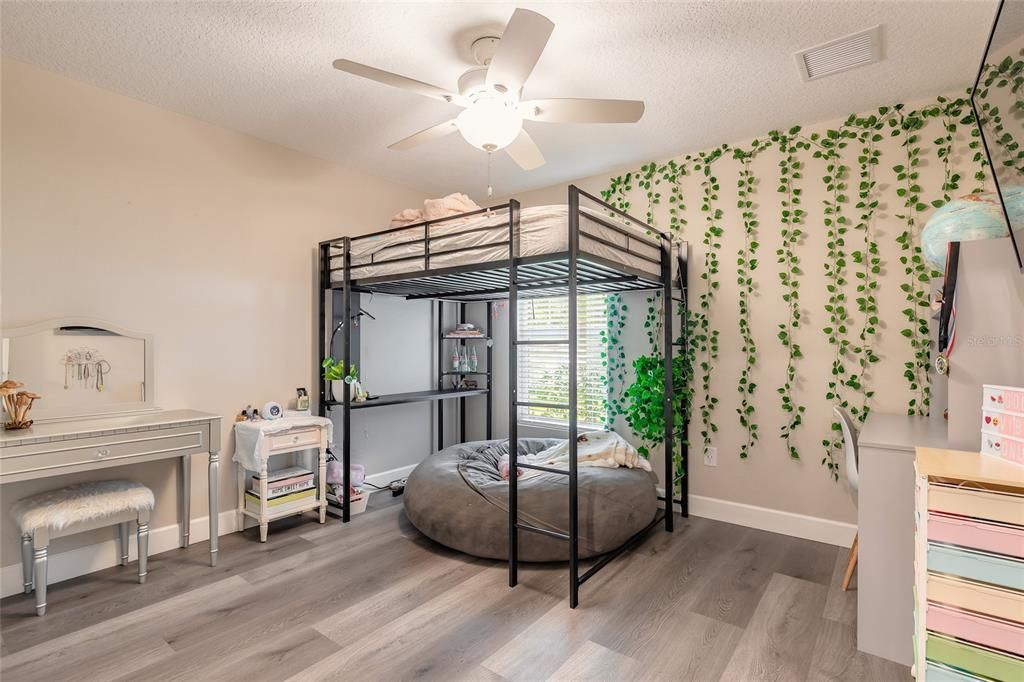 На продажу: $615,000 (4 спален, 2 ванн, 1877 Квадратных фут)