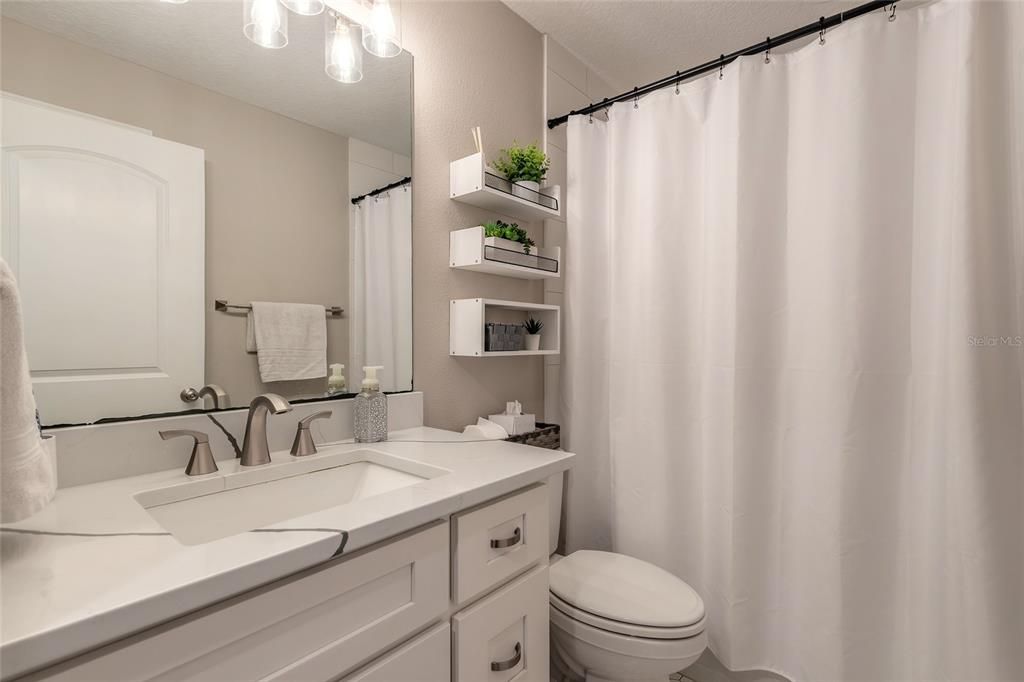 На продажу: $615,000 (4 спален, 2 ванн, 1877 Квадратных фут)