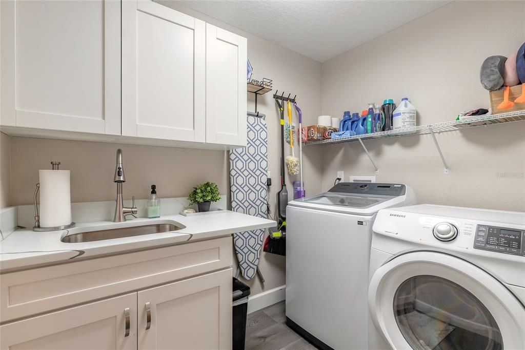 На продажу: $615,000 (4 спален, 2 ванн, 1877 Квадратных фут)