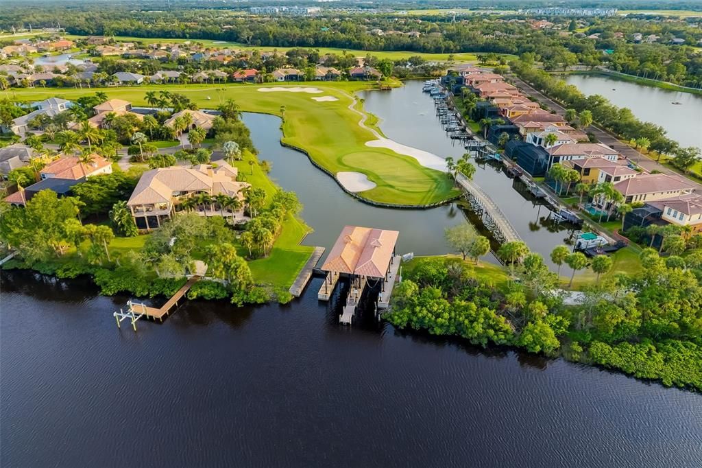 For Sale: $899,900 (4 beds, 3 baths, 2892 Square Feet)