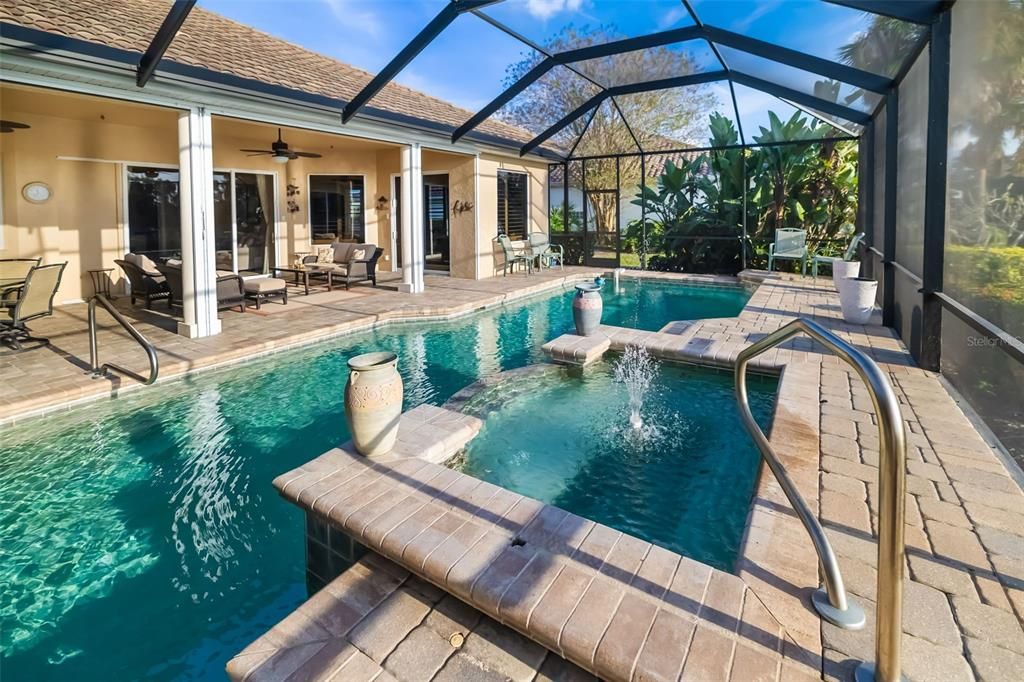 For Sale: $899,900 (4 beds, 3 baths, 2892 Square Feet)