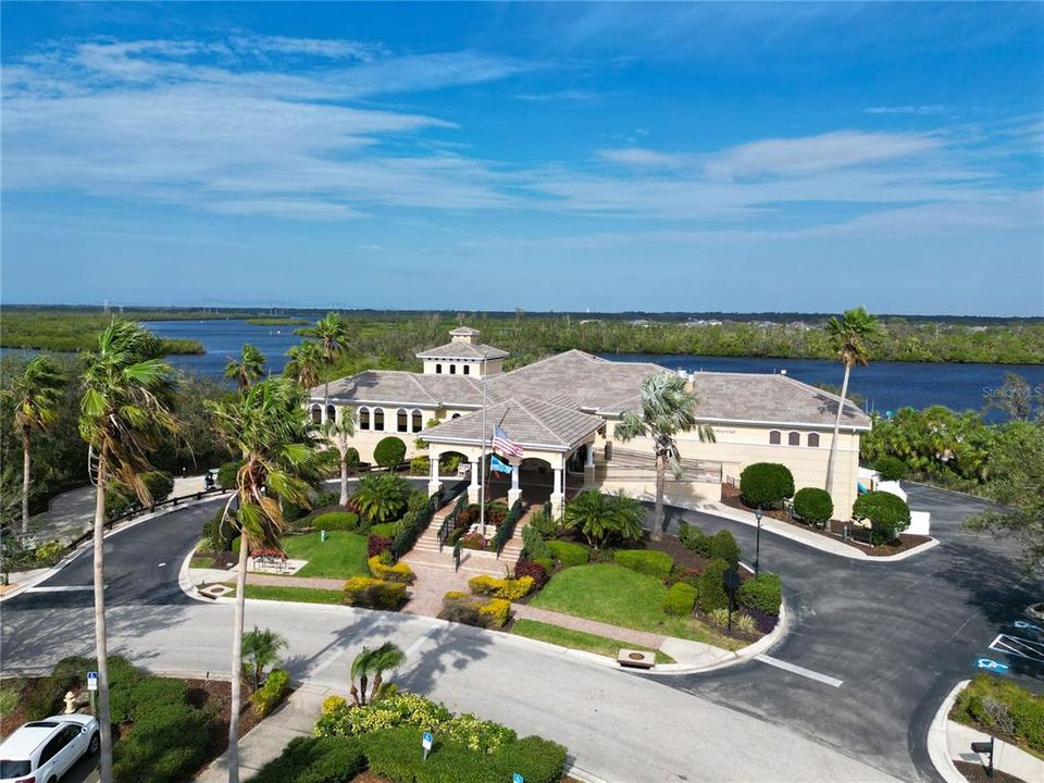 For Sale: $899,900 (4 beds, 3 baths, 2892 Square Feet)