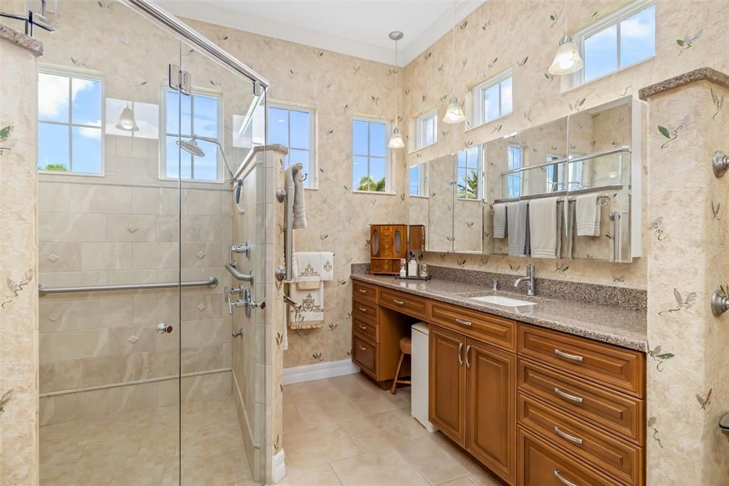 For Sale: $899,900 (4 beds, 3 baths, 2892 Square Feet)