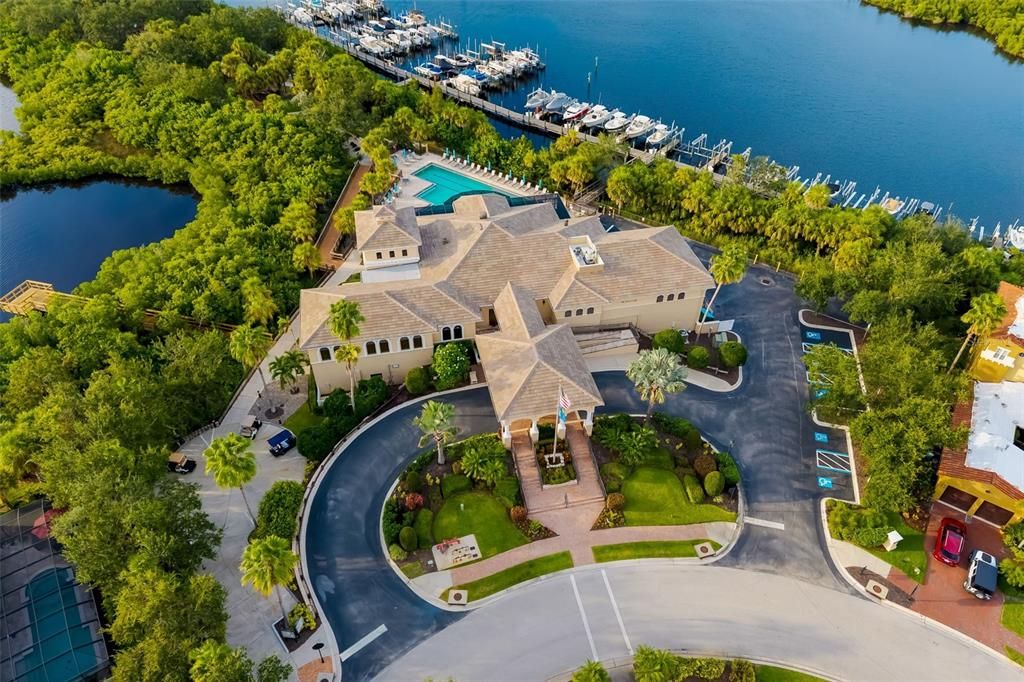 For Sale: $899,900 (4 beds, 3 baths, 2892 Square Feet)