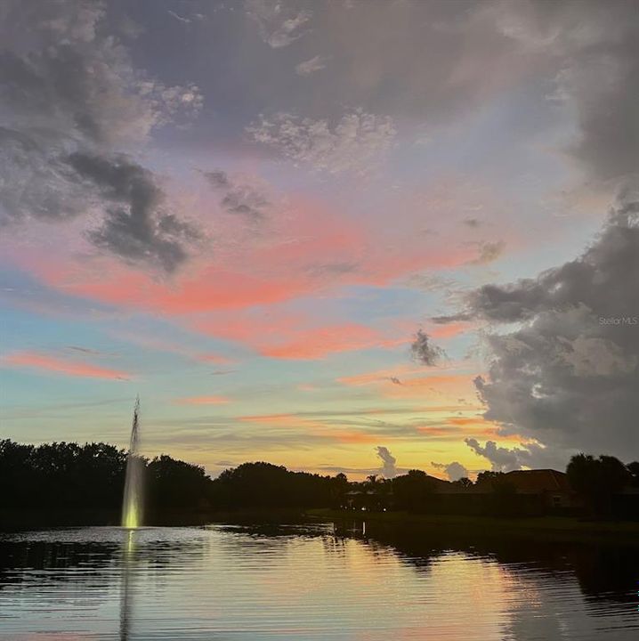 For Sale: $899,900 (4 beds, 3 baths, 2892 Square Feet)