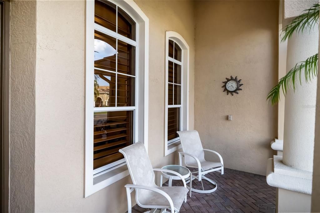 For Sale: $899,900 (4 beds, 3 baths, 2892 Square Feet)