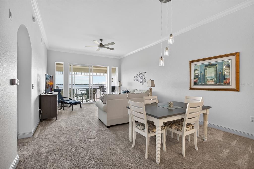 En Venta: $395,000 (3 camas, 2 baños, 1759 Pies cuadrados)