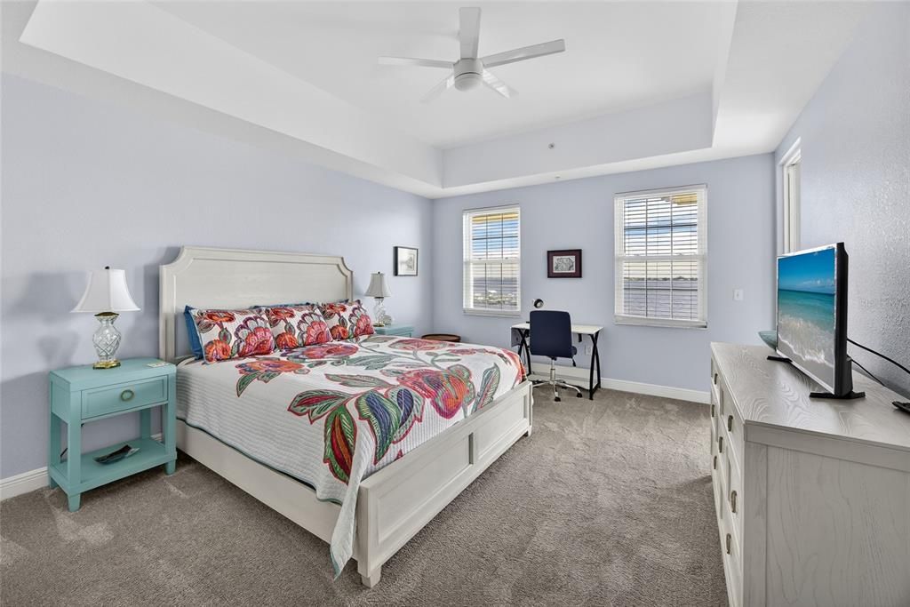 En Venta: $395,000 (3 camas, 2 baños, 1759 Pies cuadrados)