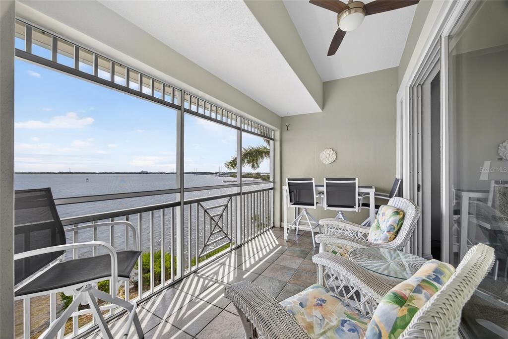 En Venta: $395,000 (3 camas, 2 baños, 1759 Pies cuadrados)