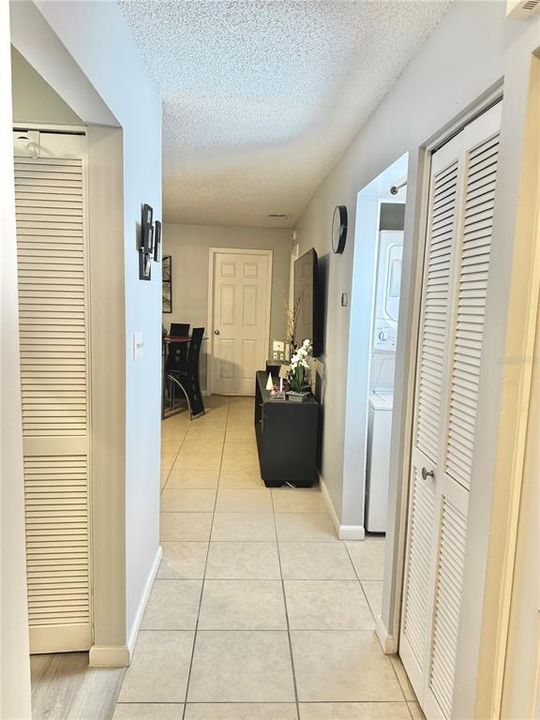 For Sale: $279,000 (3 beds, 2 baths, 980 Square Feet)