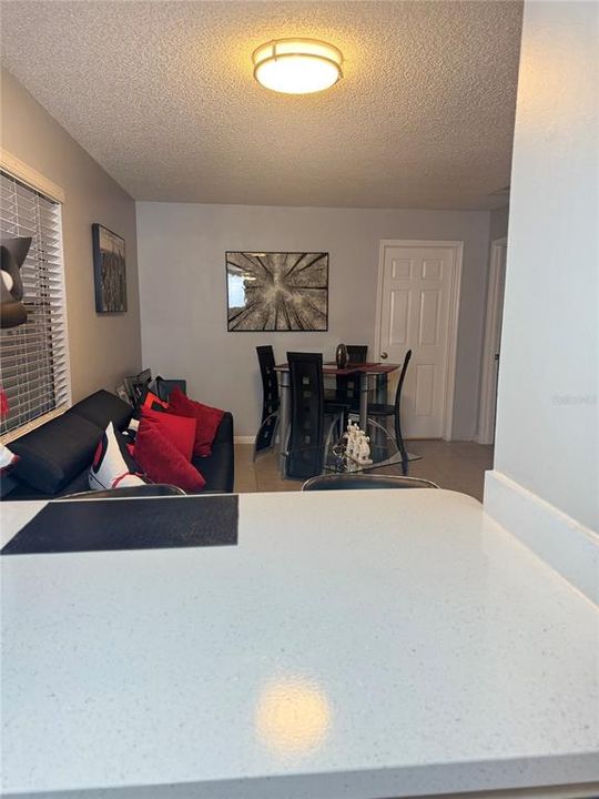 For Sale: $279,000 (3 beds, 2 baths, 980 Square Feet)