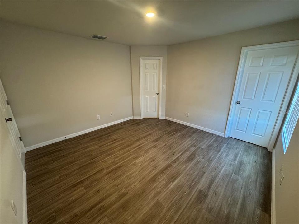 For Rent: $1,500 (4 beds, 4 baths, 2096 Square Feet)