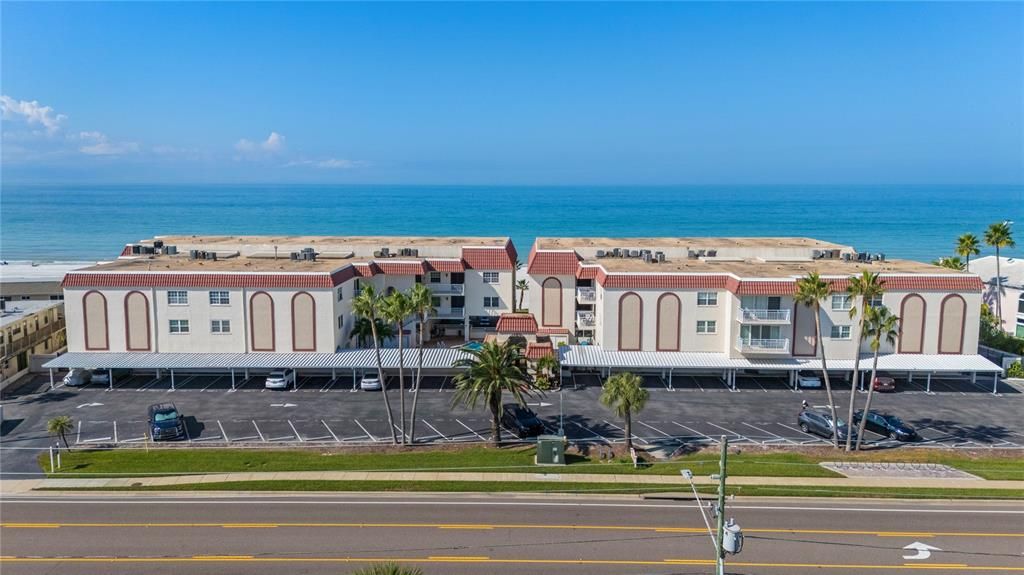 For Sale: $1,100,000 (2 beds, 2 baths, 1390 Square Feet)