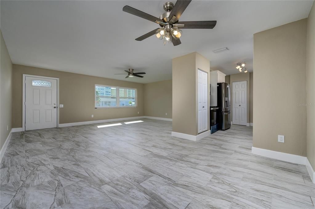 待售: $535,000 (3 贝兹, 2 浴室, 1345 平方英尺)