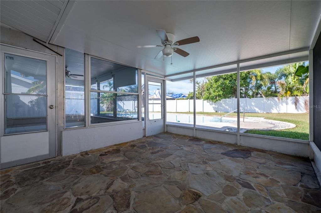 待售: $535,000 (3 贝兹, 2 浴室, 1345 平方英尺)