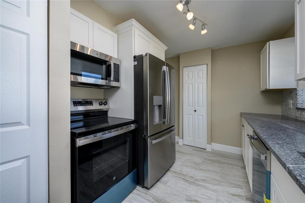 待售: $535,000 (3 贝兹, 2 浴室, 1345 平方英尺)