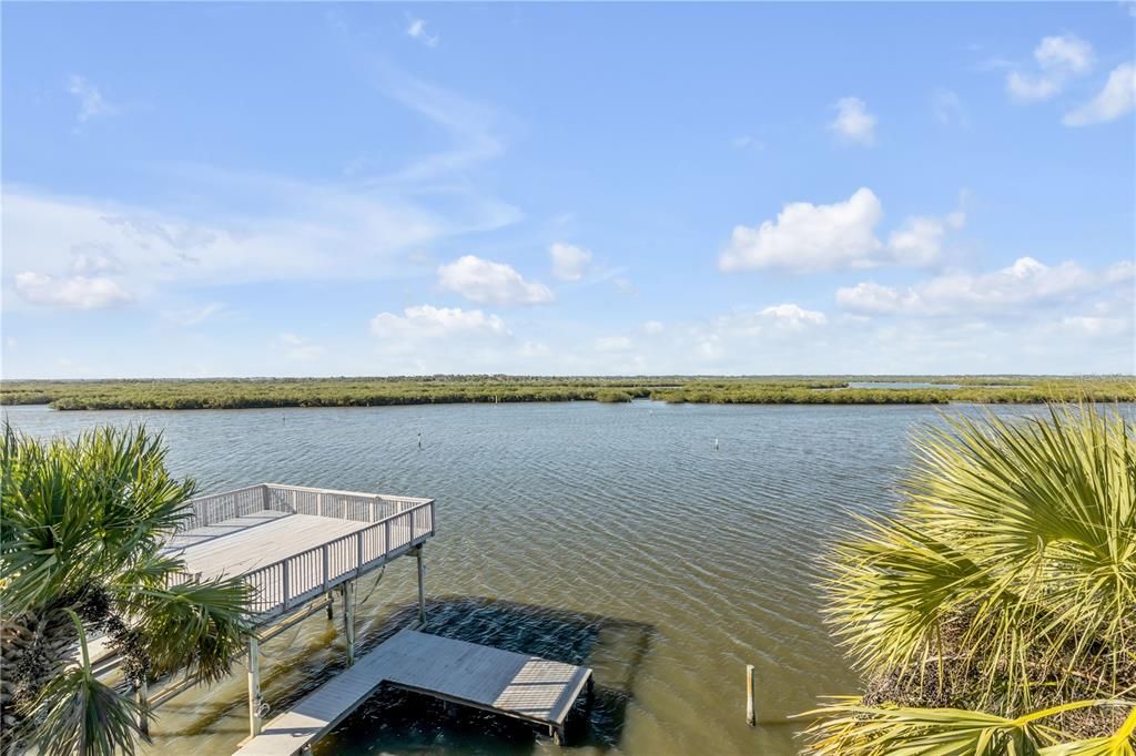 En Venta: $1,998,200 (5 camas, 5 baños, 4250 Pies cuadrados)