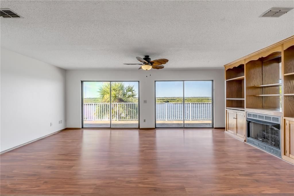 En Venta: $1,998,200 (5 camas, 5 baños, 4250 Pies cuadrados)