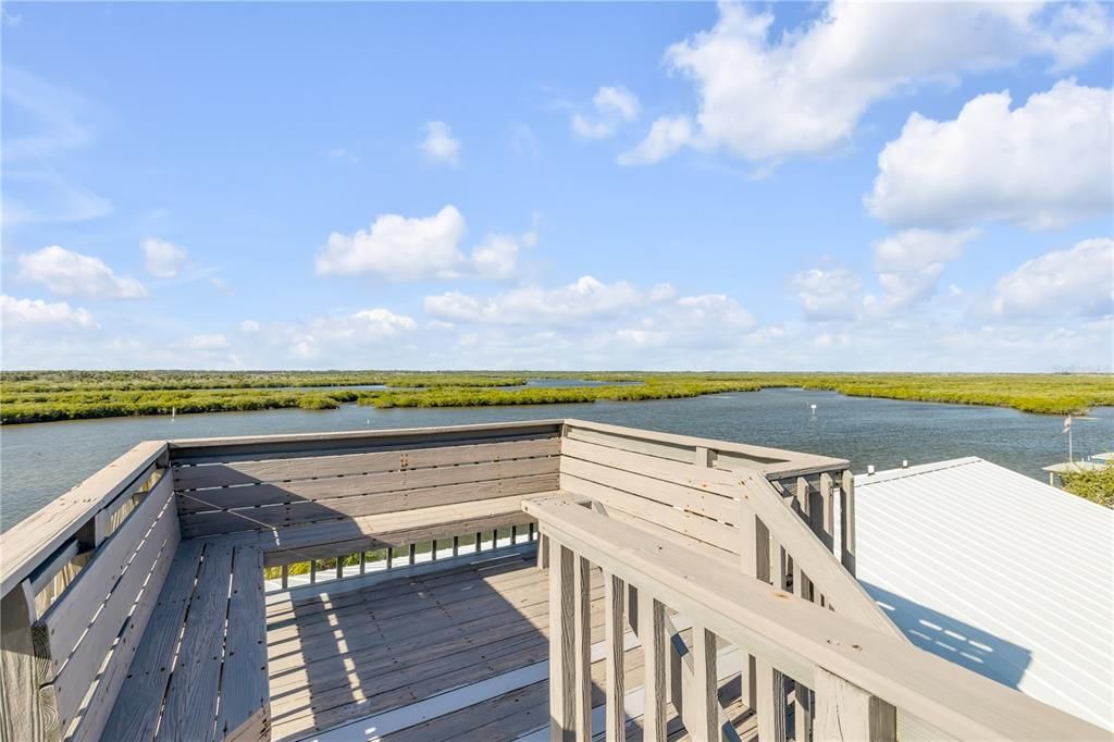 En Venta: $1,998,200 (5 camas, 5 baños, 4250 Pies cuadrados)