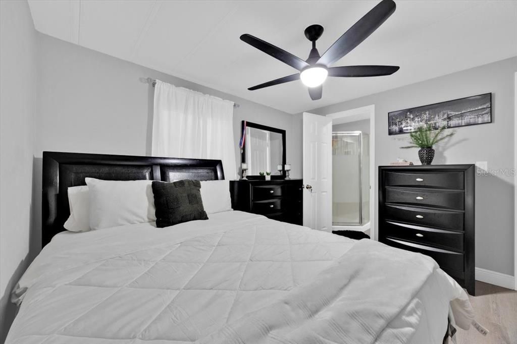 For Sale: $240,000 (3 beds, 2 baths, 1344 Square Feet)