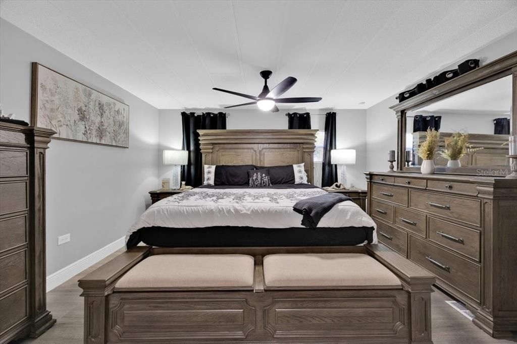 For Sale: $240,000 (3 beds, 2 baths, 1344 Square Feet)