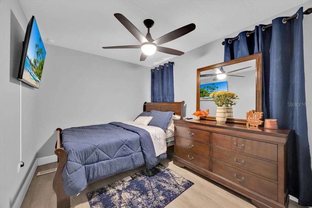 For Sale: $240,000 (3 beds, 2 baths, 1344 Square Feet)