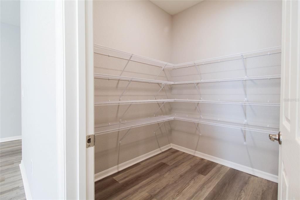 En Renta: $2,295 (4 camas, 2 baños, 2029 Pies cuadrados)