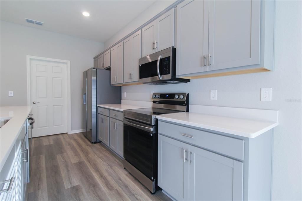 En Renta: $2,295 (4 camas, 2 baños, 2029 Pies cuadrados)