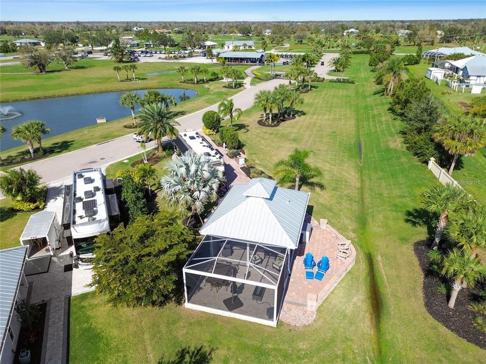 待售: $309,000 (1 贝兹, 1 浴室, 300 平方英尺)