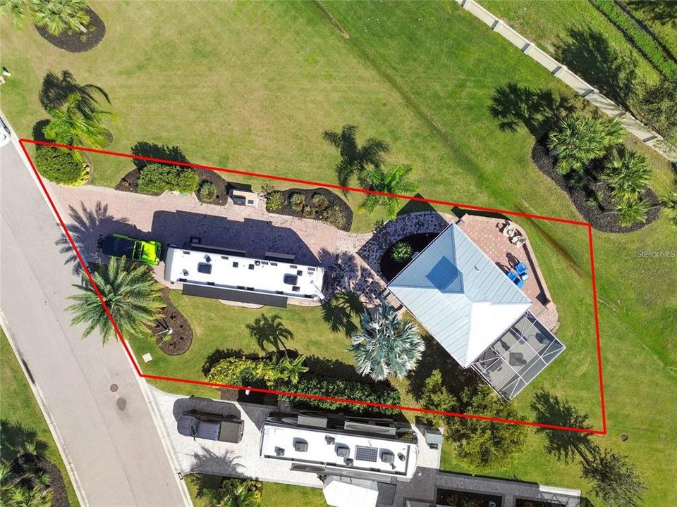 待售: $309,000 (1 贝兹, 1 浴室, 300 平方英尺)