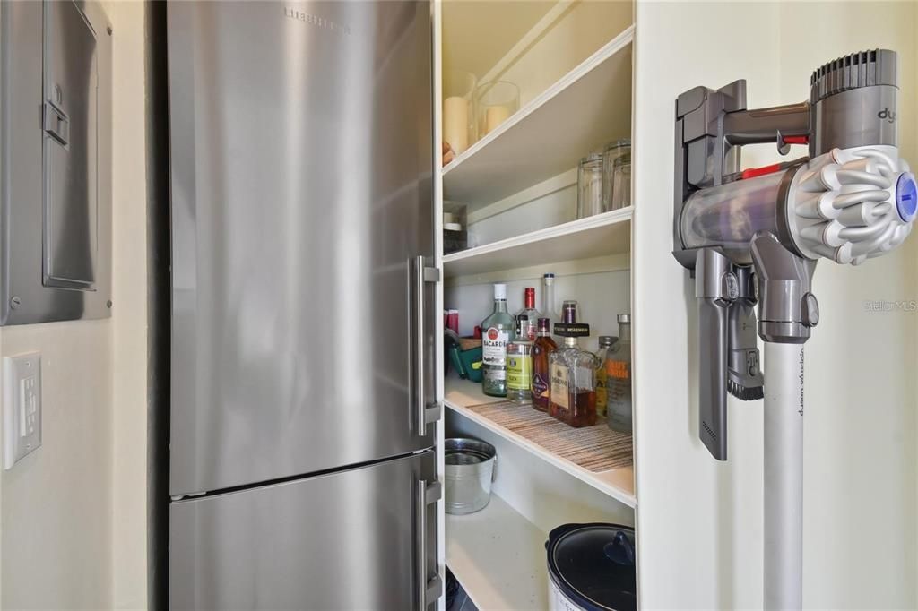 待售: $309,000 (1 贝兹, 1 浴室, 300 平方英尺)