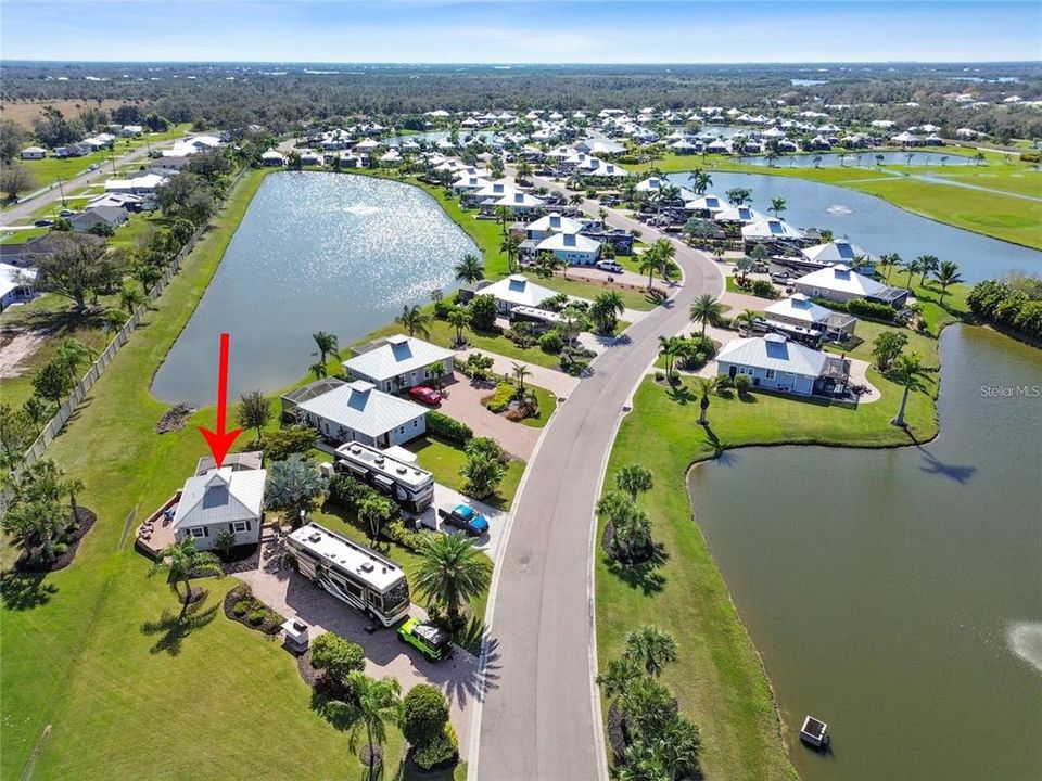 待售: $309,000 (1 贝兹, 1 浴室, 300 平方英尺)