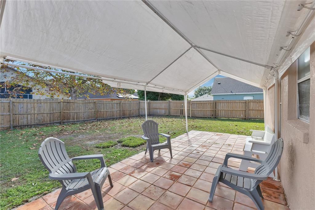 For Sale: $330,000 (4 beds, 2 baths, 1244 Square Feet)