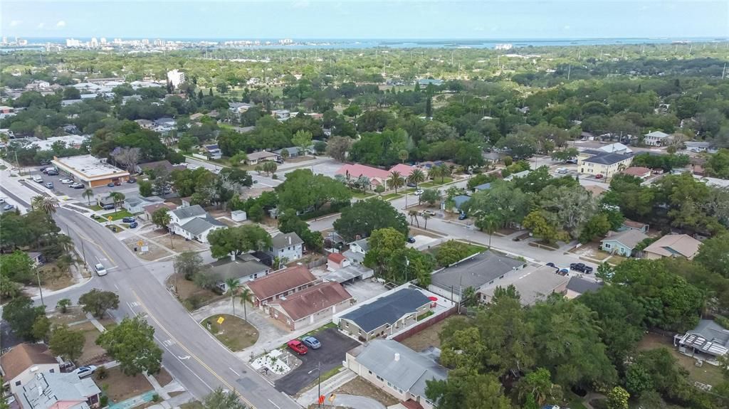 For Rent: $1,650 (2 beds, 1 baths, 845 Square Feet)