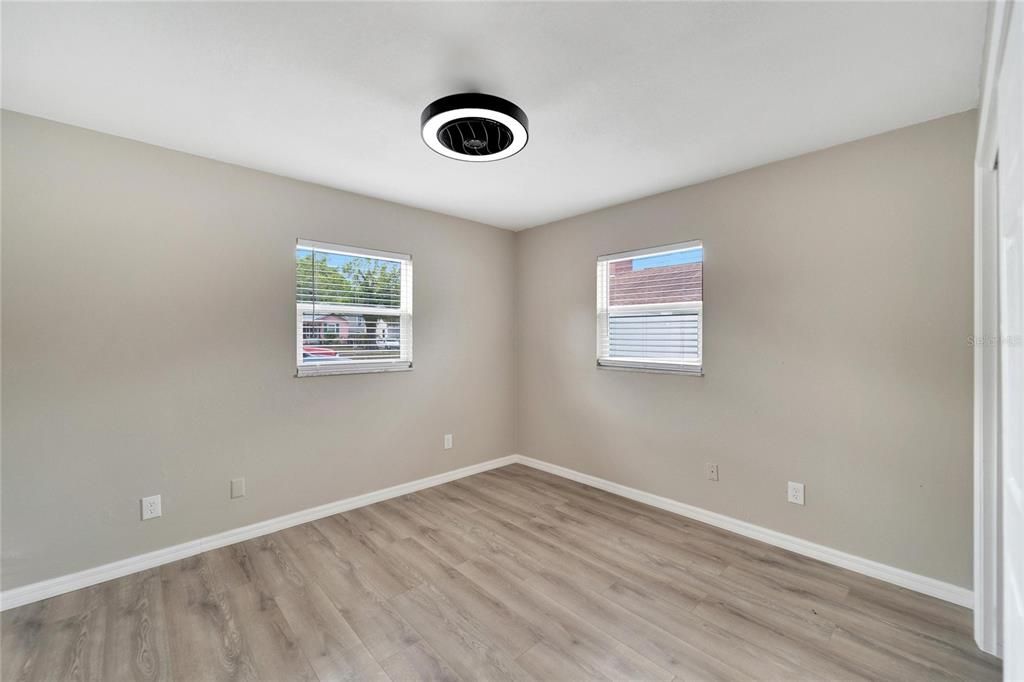 For Rent: $1,650 (2 beds, 1 baths, 845 Square Feet)