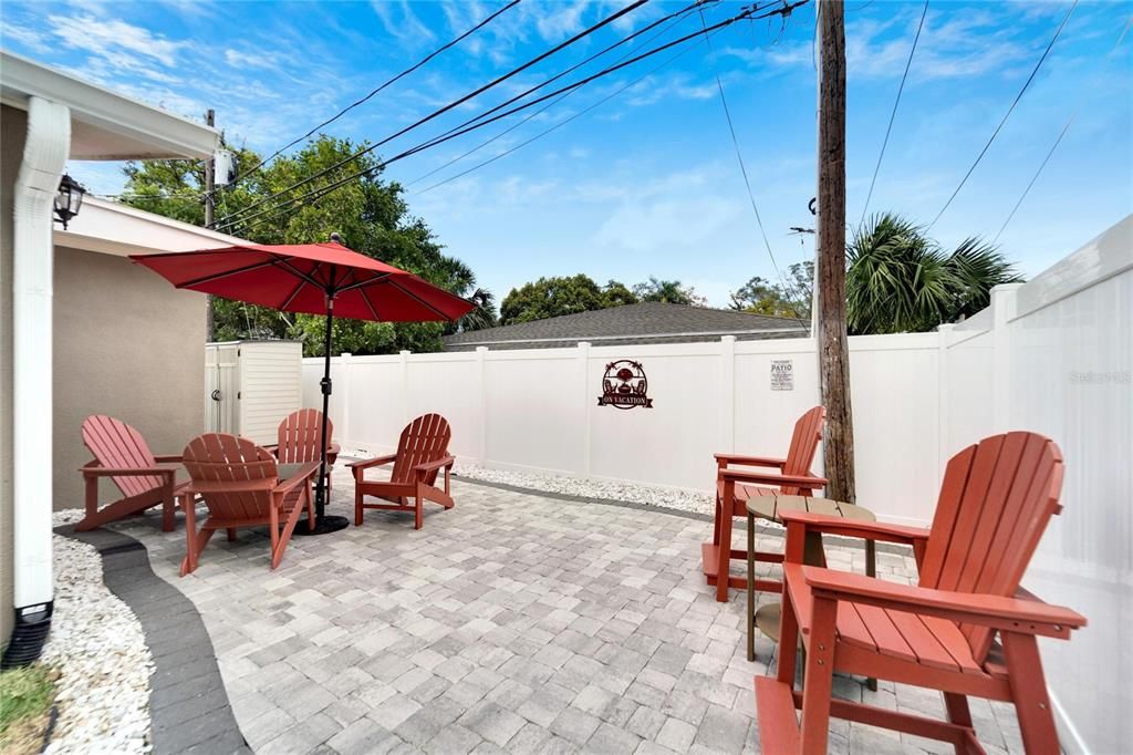 For Rent: $1,650 (2 beds, 1 baths, 845 Square Feet)