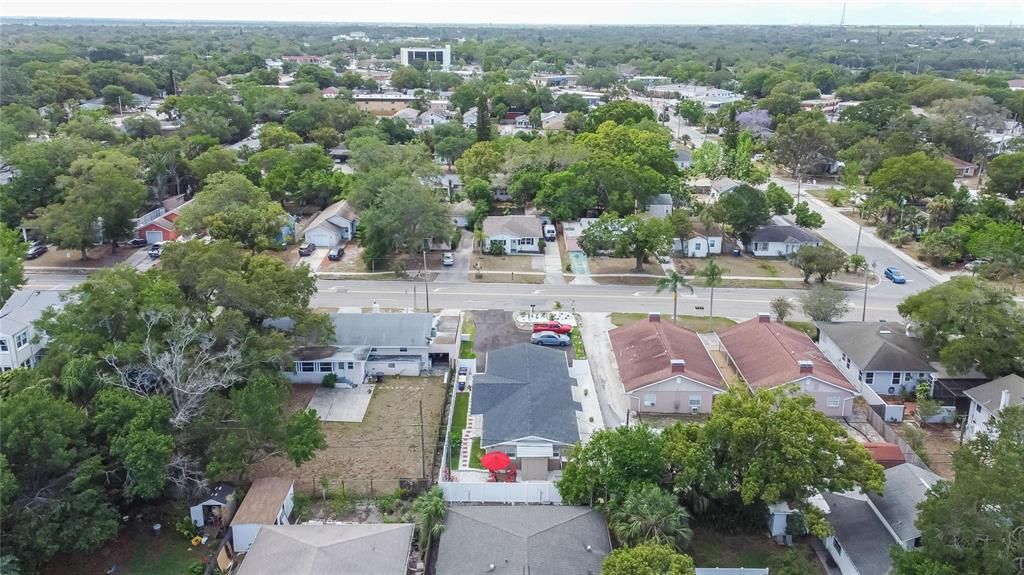 For Rent: $1,650 (2 beds, 1 baths, 845 Square Feet)