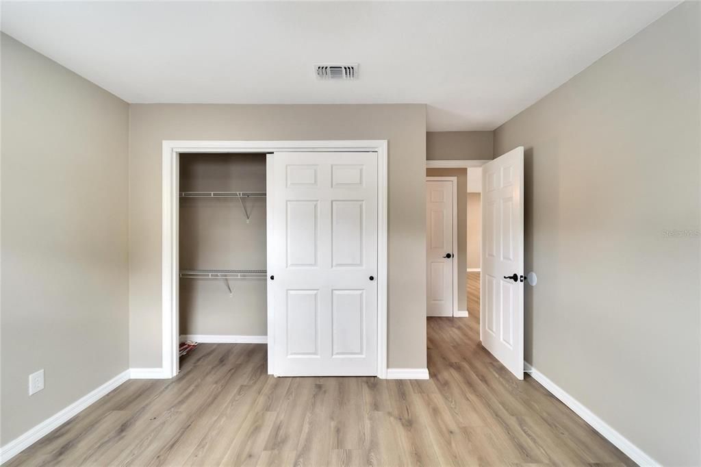 For Rent: $1,650 (2 beds, 1 baths, 845 Square Feet)