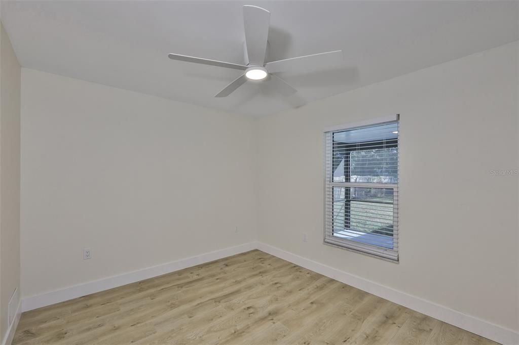 待售: $449,000 (3 贝兹, 2 浴室, 1049 平方英尺)