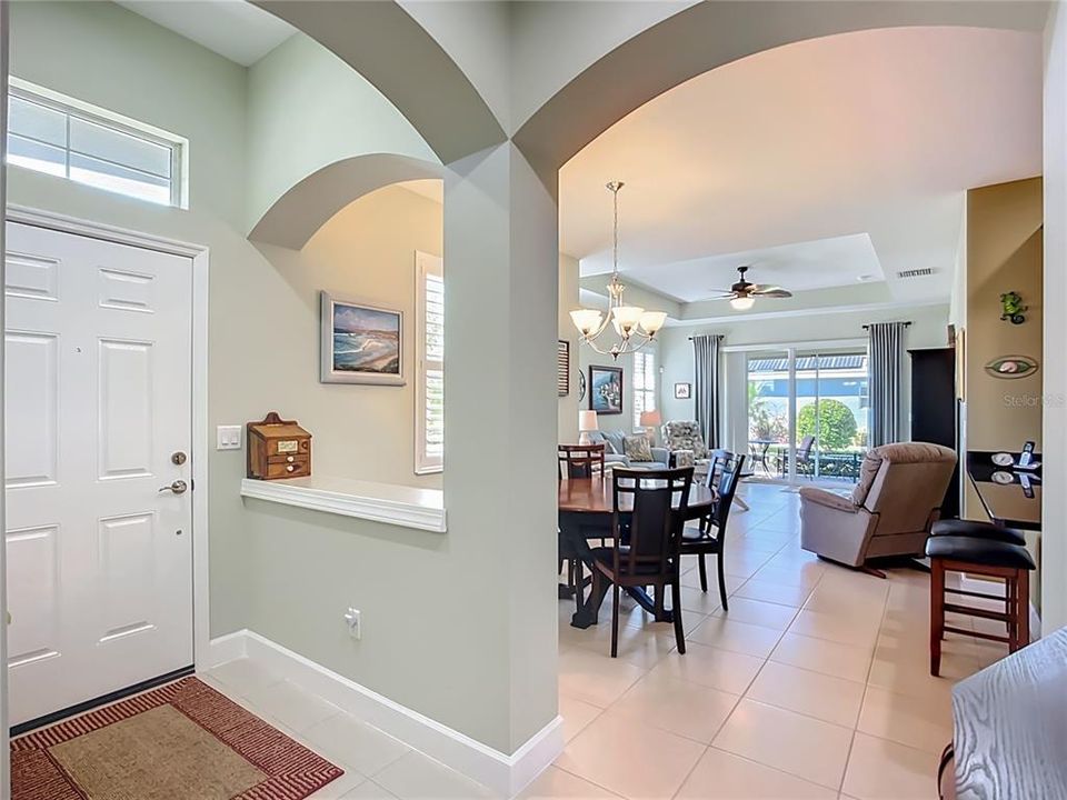 待售: $284,588 (2 贝兹, 2 浴室, 1493 平方英尺)