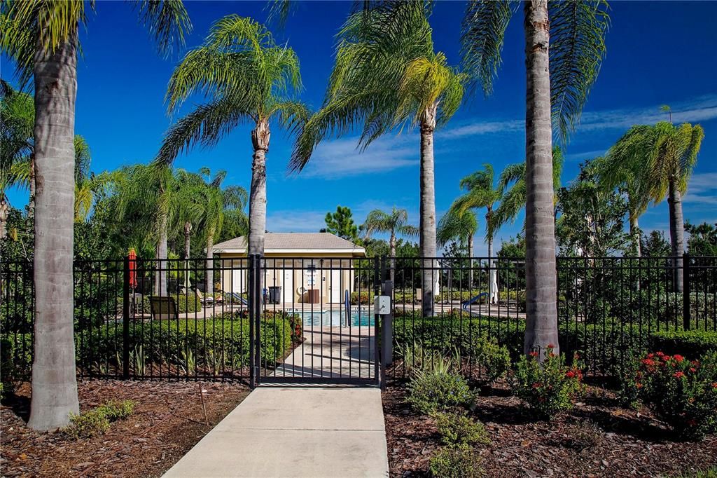 待售: $284,588 (2 贝兹, 2 浴室, 1493 平方英尺)