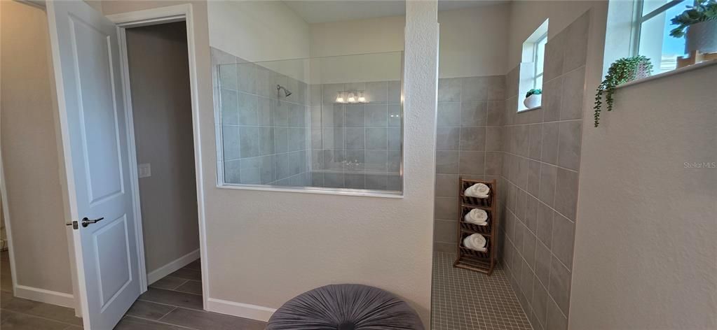 For Sale: $829,950 (3 beds, 3 baths, 2668 Square Feet)