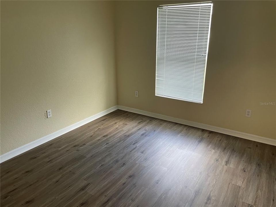 For Rent: $1,950 (3 beds, 2 baths, 1562 Square Feet)