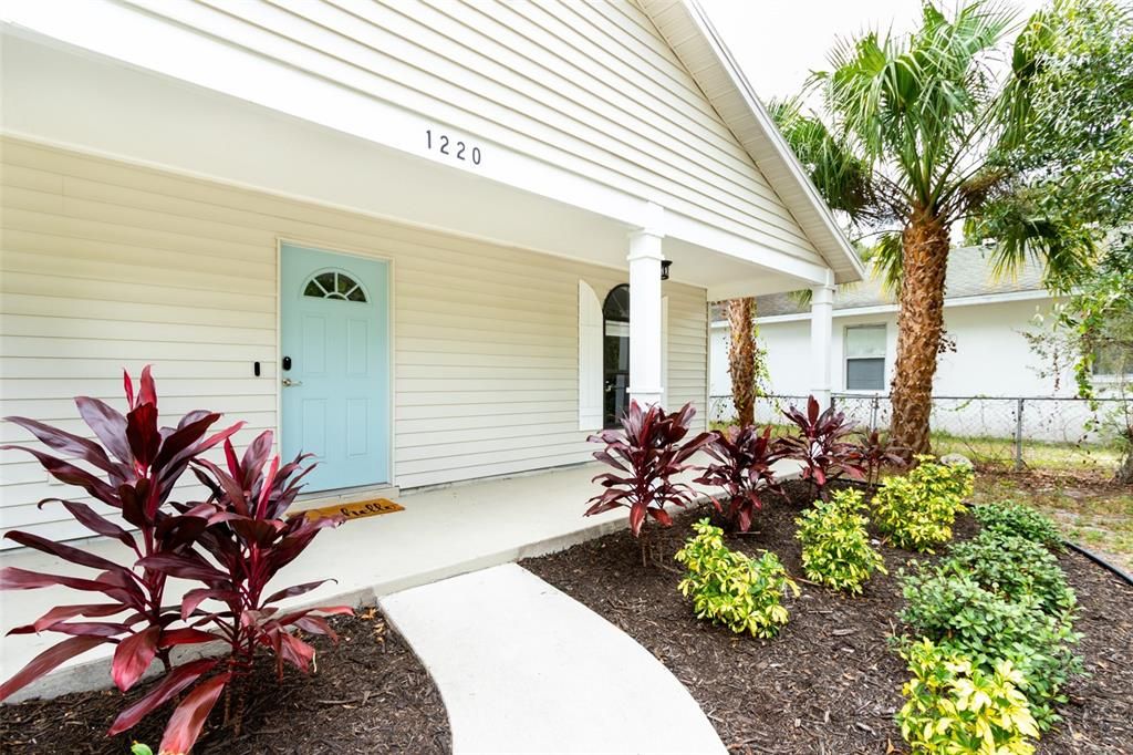 На продажу: $315,000 (3 спален, 1 ванн, 999 Квадратных фут)