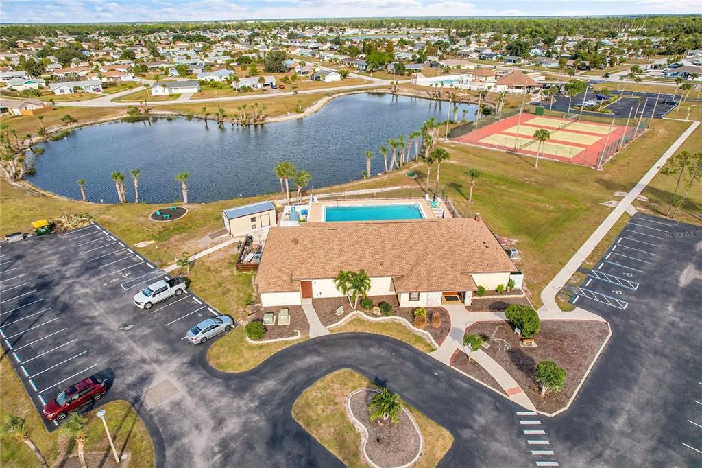 На продажу: $284,500 (2 спален, 2 ванн, 1299 Квадратных фут)