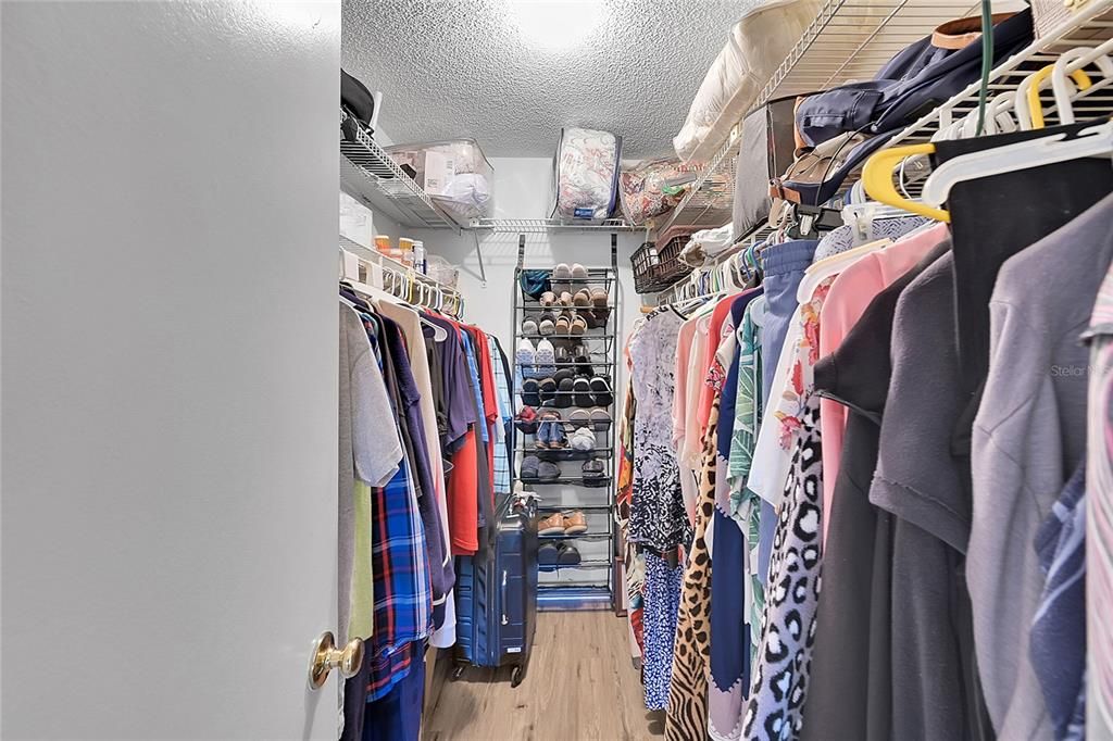 На продажу: $284,500 (2 спален, 2 ванн, 1299 Квадратных фут)