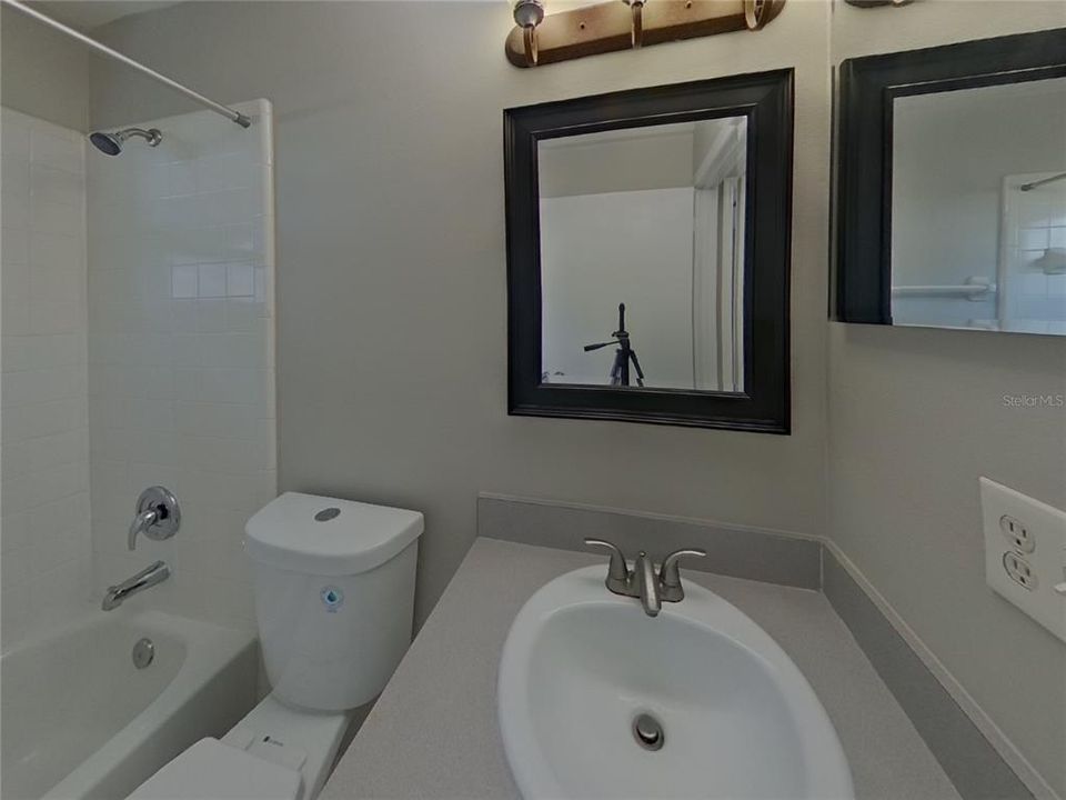 出租: $1,839 (3 贝兹, 2 浴室, 1178 平方英尺)