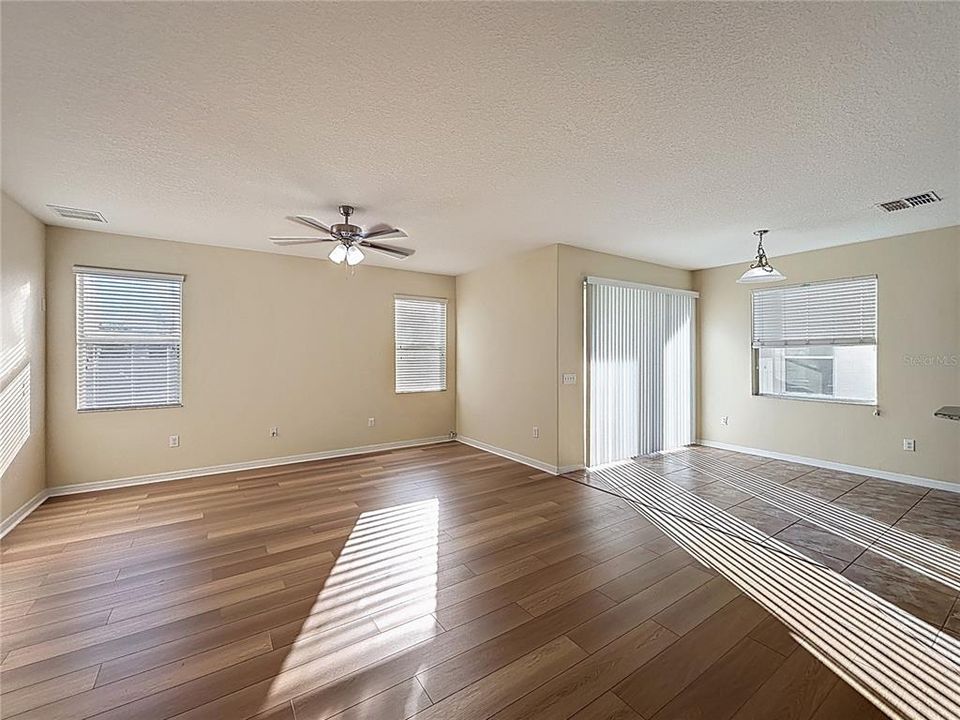 待售: $459,000 (5 贝兹, 3 浴室, 3332 平方英尺)